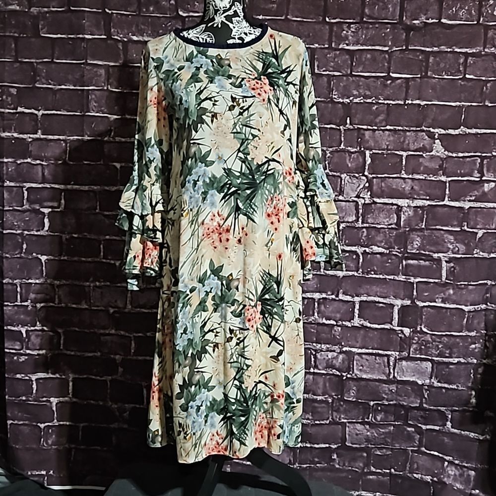 Myth Floral Ruffle Tiered Sleeve Bohemian Floral Dress size Large